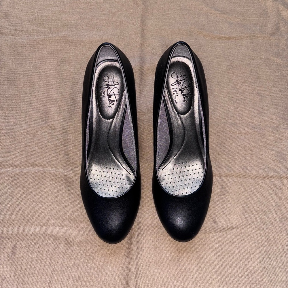 J.Renee Black Women's Pumps